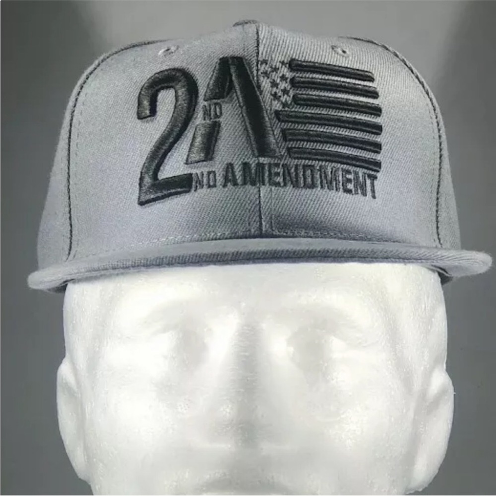 2A (Second Amendment) Flat Bill Snapback Hat, Gray with Black Font. (NEW)